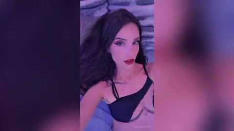 EmiliaVanRose — 1