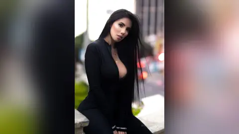 EstefaniaBrown — Black on black 😎