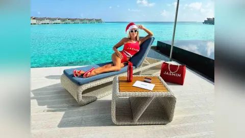 CharlotteMavis — MALDIVES