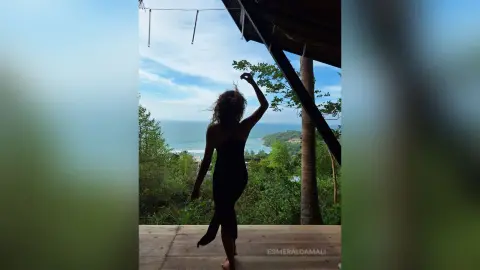EsmeraldaMali — Tropical 🌴