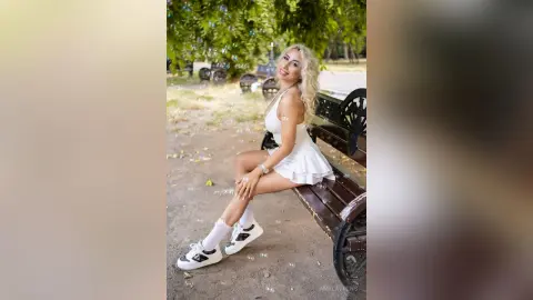 AmyLaurens — Outdoor Sensation