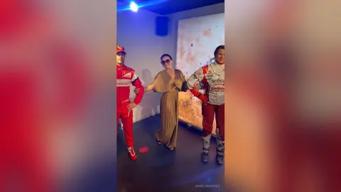 AngelinaKunis — 💃