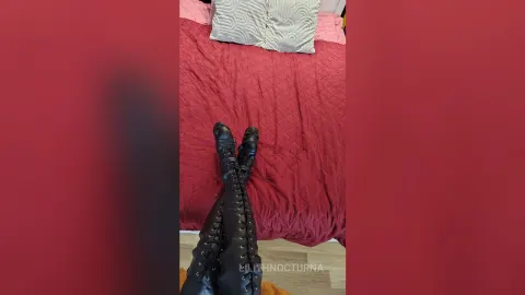 LilithNocturna — Foot fetish 