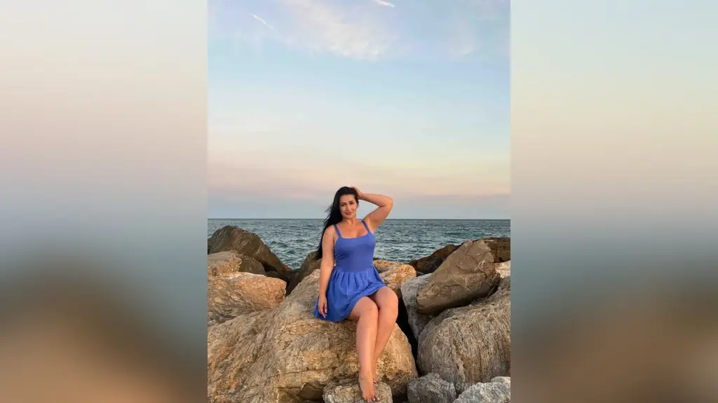 JasminNise