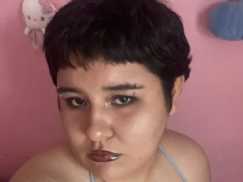 laChunkygirl cam model