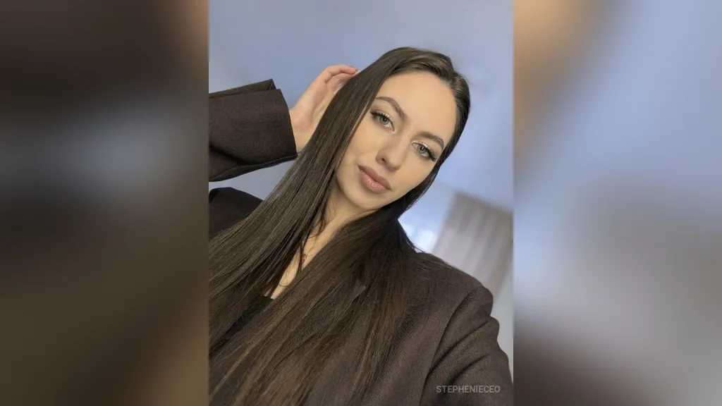 StephenieCeo — live cam
