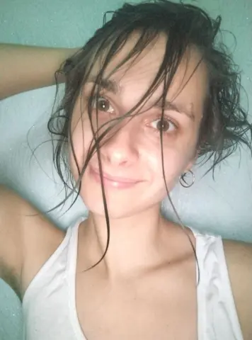 GoldenAura55 — Streamate Photos