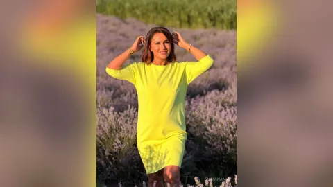 EmmaNancy — Green dress & Lavanda