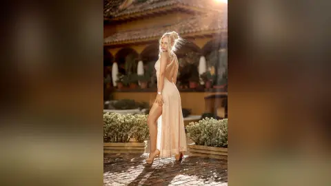 AlessiaBell — Elegantly Feminine