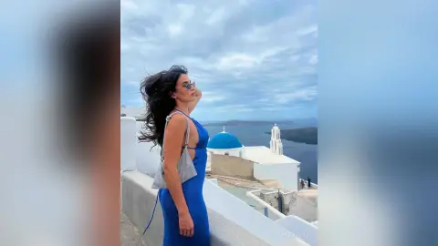 MiaVacci — Santorini