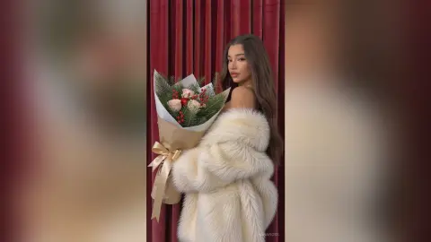 HanaRoss — Santa’s favorite ❤️ 