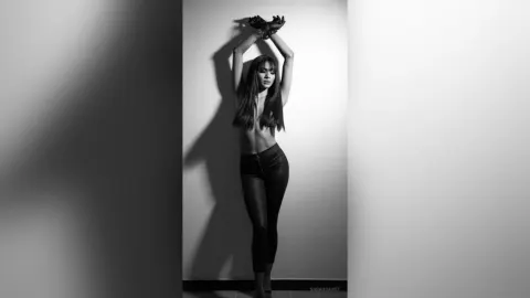 SarahDaviet — Come here with me 🔥