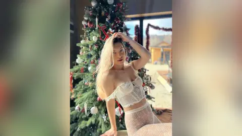 AlmaShannon — Tease the Season🎄❄️🍾