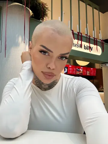 Alexandracalypso — Streamate Photos