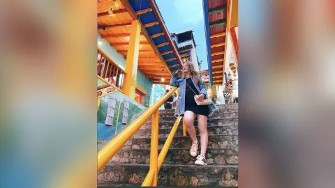 CharlotteSky —  Colombia 