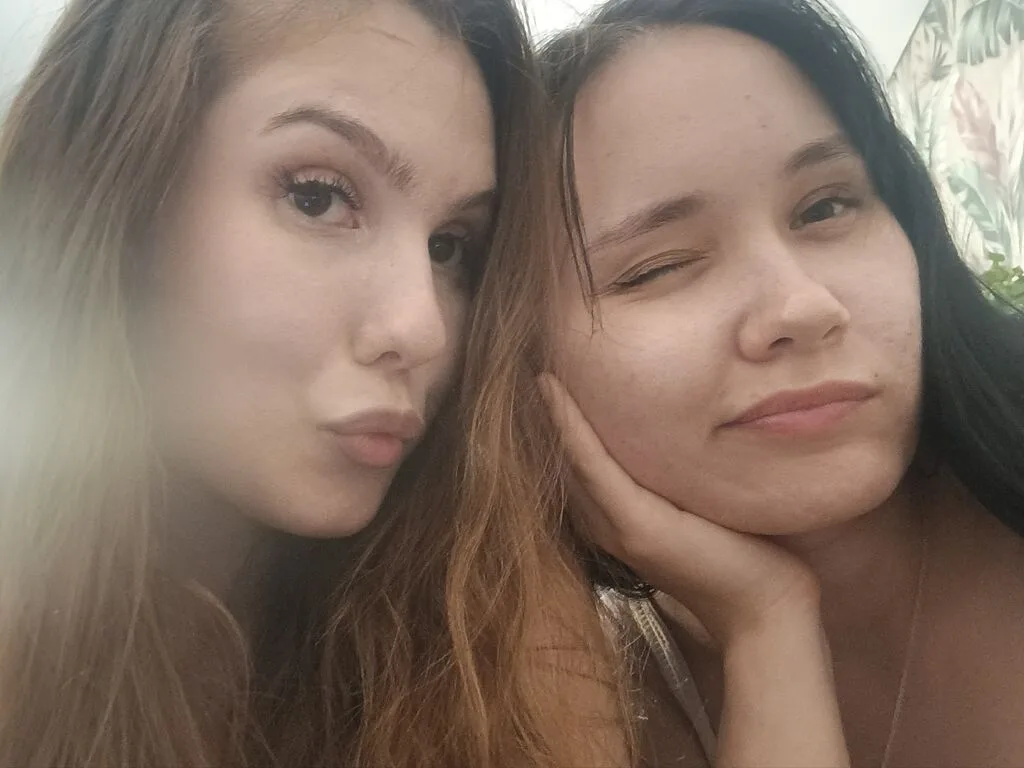 LisaAndSofa
