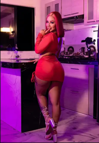CherryBlair — Streamate Photos