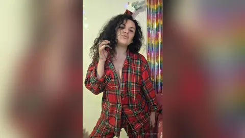 NataliaCurly — Photo images during chat
