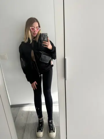 NeroLove — Streamate Photos