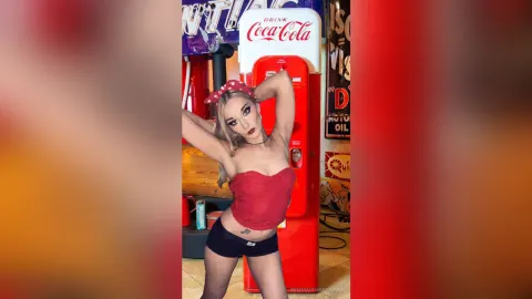 GemmaMarieDavisX — 60's Pin Up Girl Theme