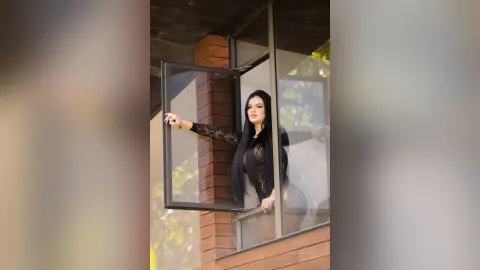 ErikaHoffman — Hotness😳