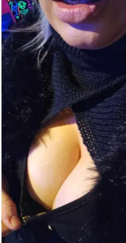 Hallierai — Streamate Photos