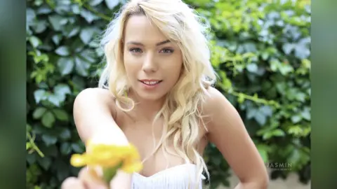 CarolineMayer — Like a rose