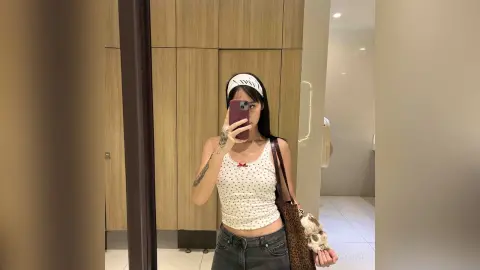 RheaRose — Feeling free and relaxed today