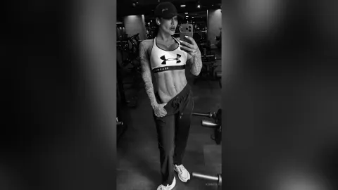 Kennya — Fashion
