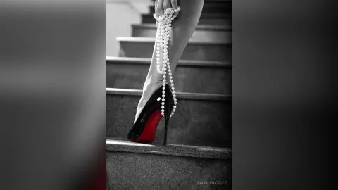 ValerieNicolle — Heels