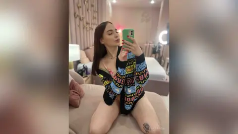 Sienna Kim — Selfie 🤍