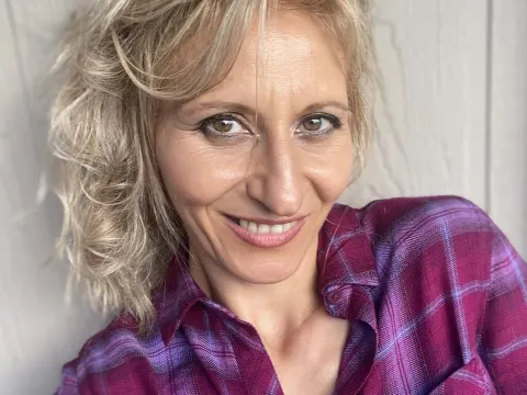 NataliLankaran cam model