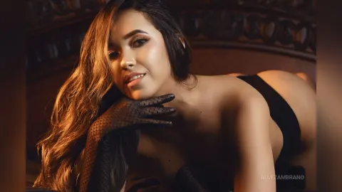 AllyZambrano — Its me ally 🤎