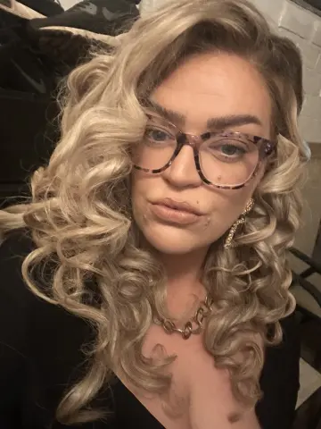 curlycherryuk — Streamate Photos