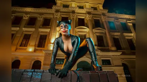 ChloeNova — CatWoman😼🎃💀