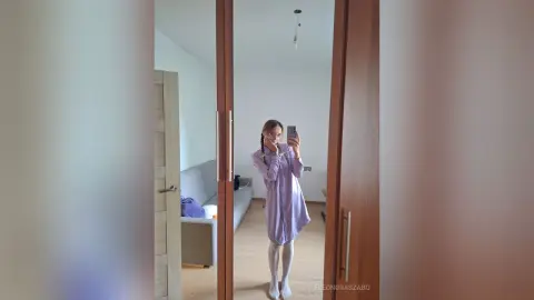 EleonoraSzabo — hehehe look at me a little bit