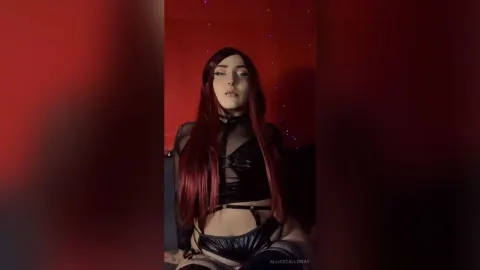 AlliceCalloway — Red hair ❤️🖤❤️