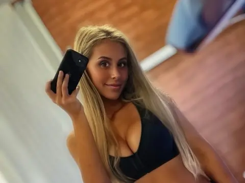 yummycandi21 — Streamate Photos