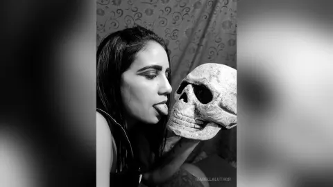 IsabellaLuthor — Isabella😈😈😈