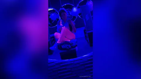 KatalinaVelvet — En el gym 