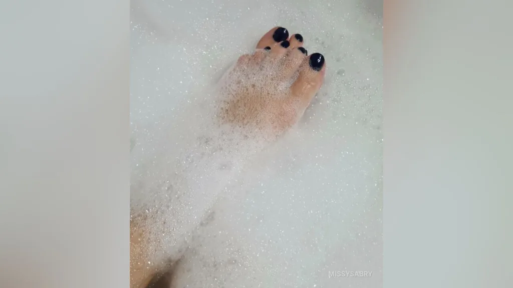 MissySabry — Worship my feet
