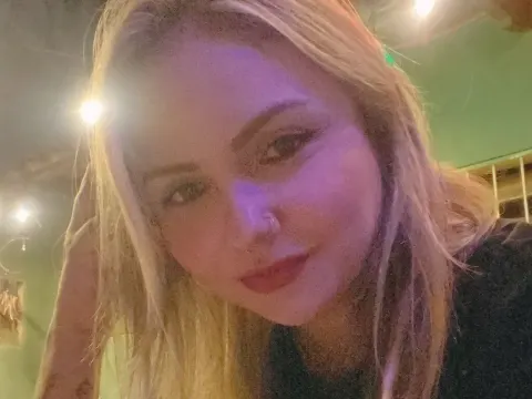 MonicaCaroline cam model