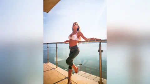 CarolineMayer — Selfie -Summer Vibes♥