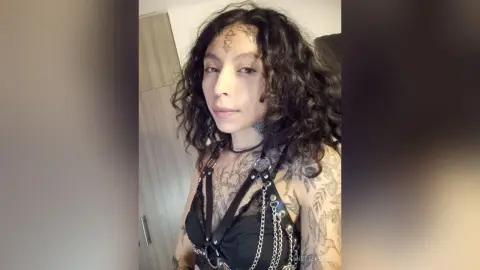 AnettePerez — 02