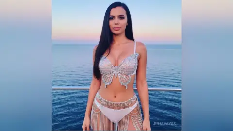 JuliaHayss — new photos