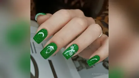 AlexaZaryanova — Nails