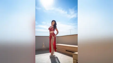 Adeline — Hello darling ! I'm enough sexy woman ?