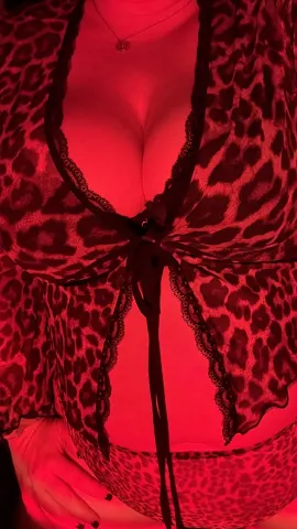 BustyBronte — Streamate Photos