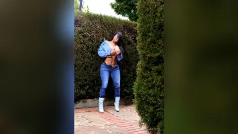 VivianaTaylor — .