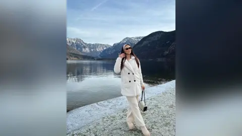 ErikaBonnie — Vacay❄️